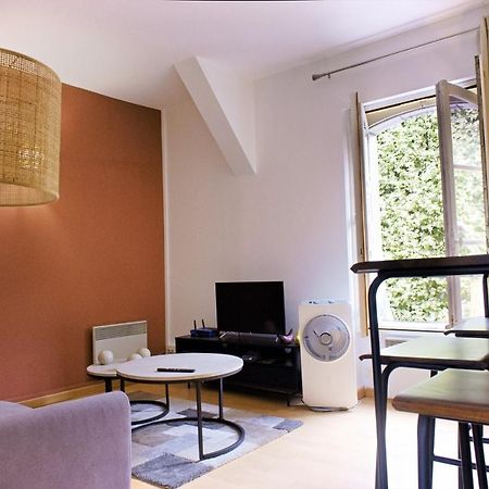 Appartement Ancienne Annonce à Blois Extérieur photo